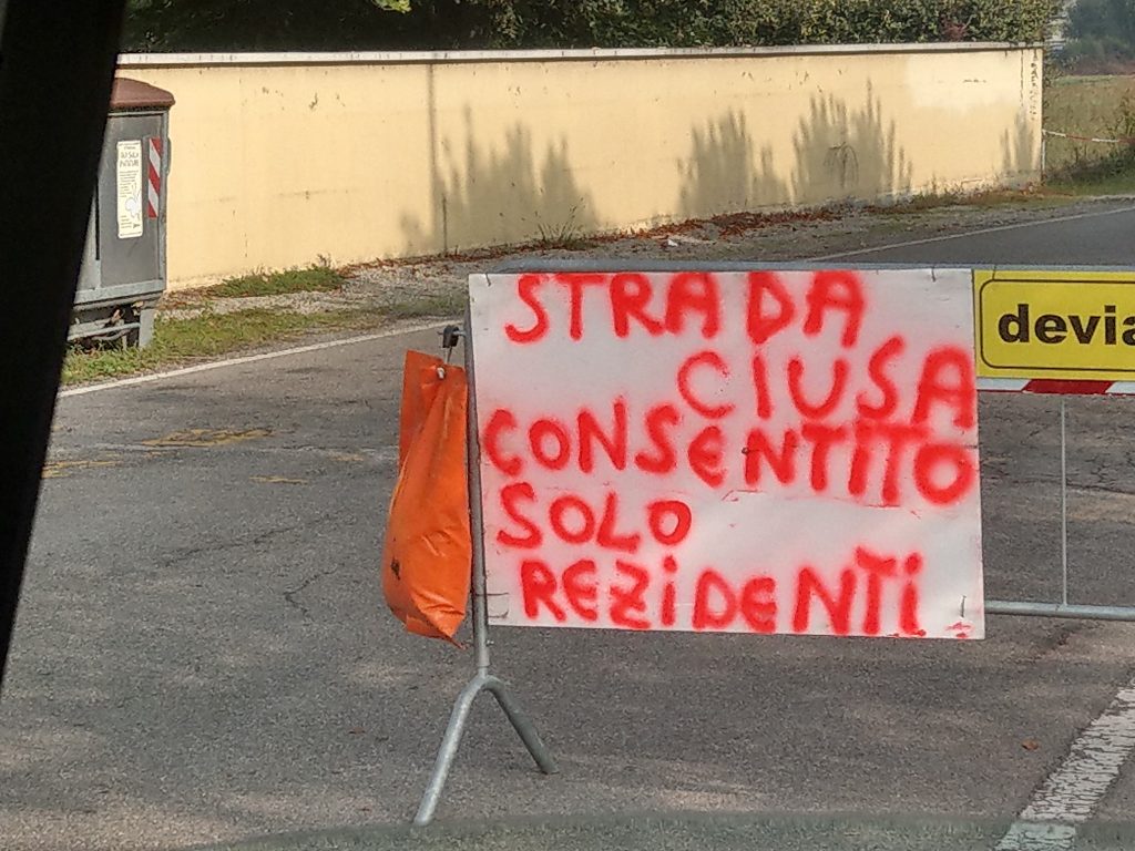 Strada ciusa consentito solo rezidenti