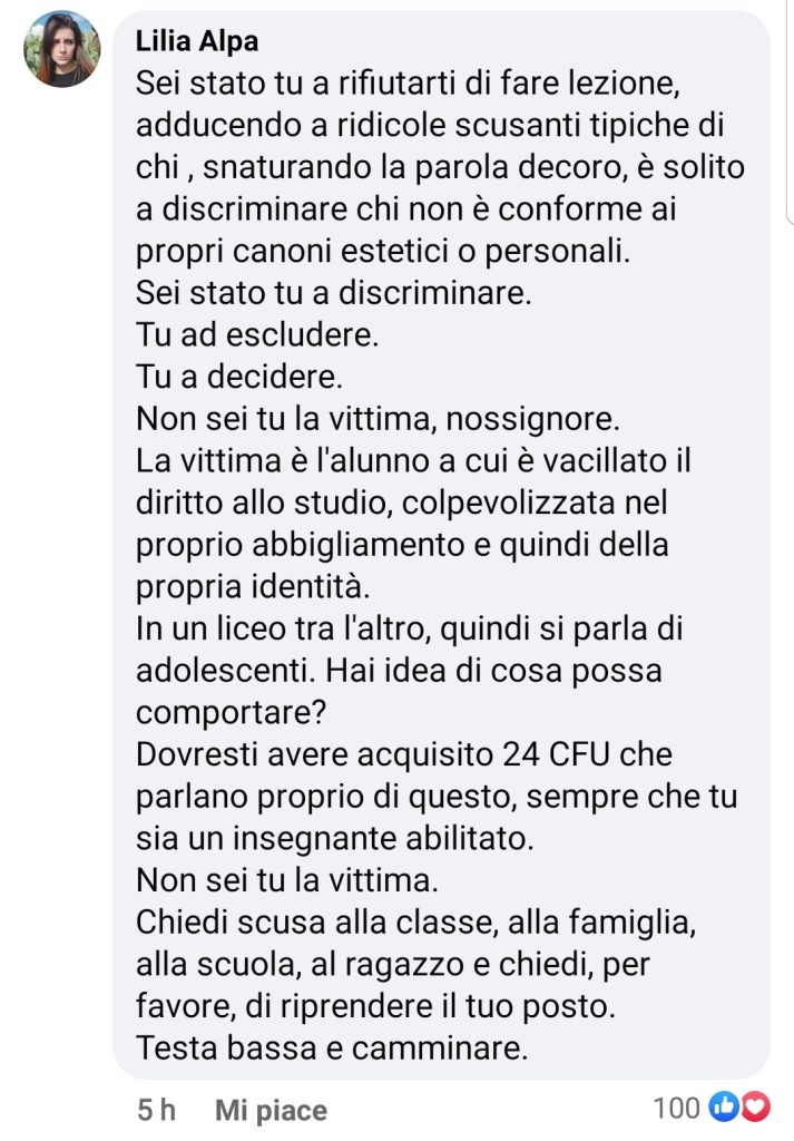 Martino Mora, il professore che discrimina, poi viene cacciato dalla scuola, quindi si sente vittima di discriminazione