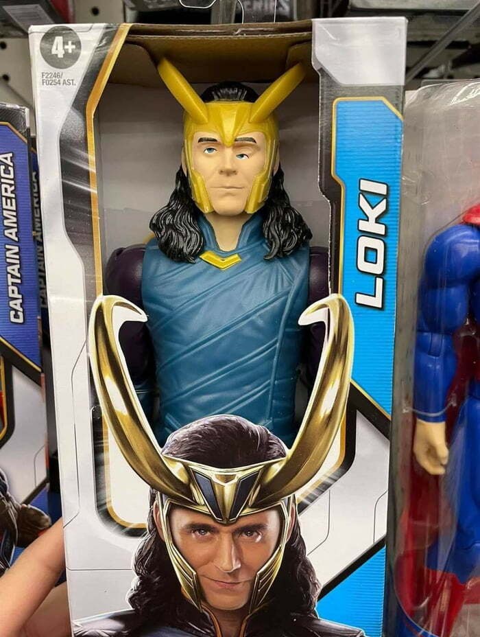 Loki Action Figure inclusiva