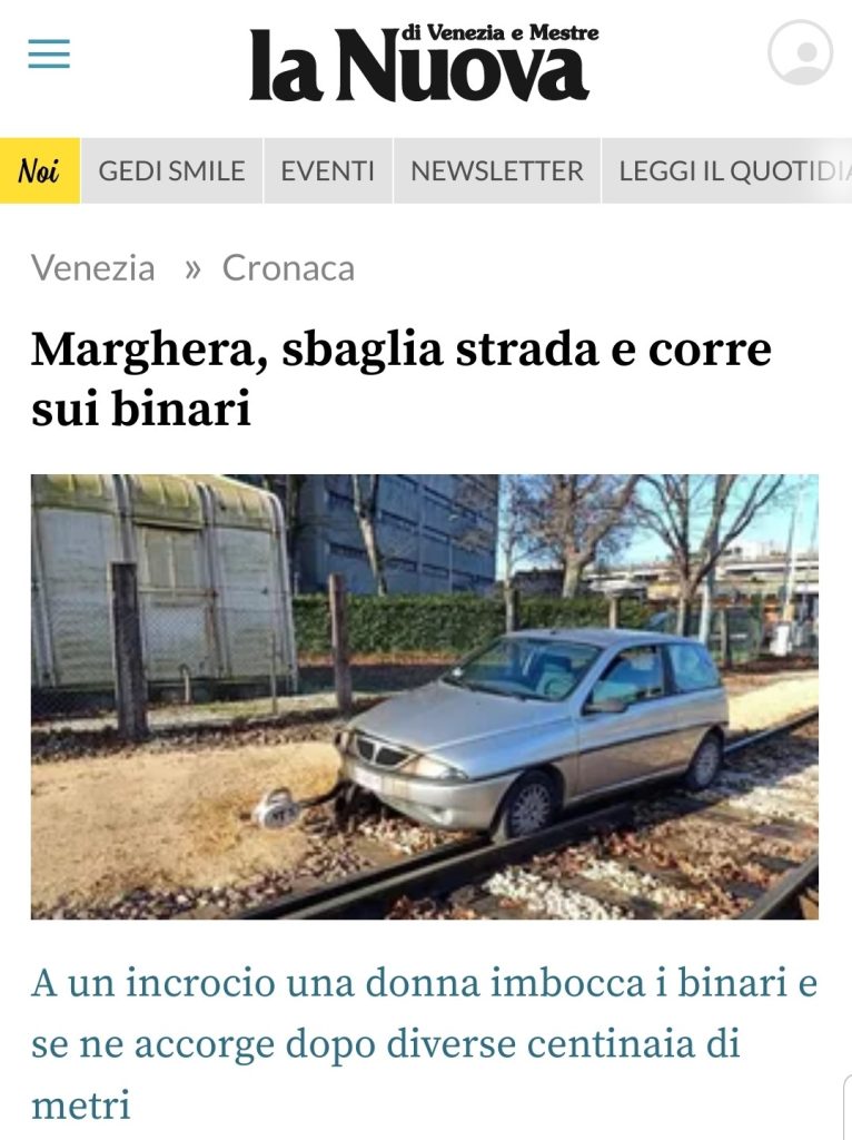 Marghera, sbaglia strada e corre sui binari